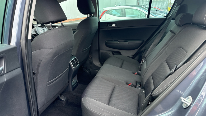 Kia Sportage 1.7 CRDi ISG 2 5dr Diesel Estate